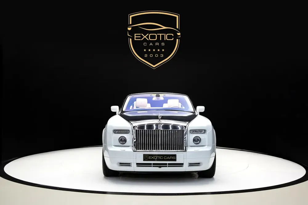 PHANTOM DROPHEAD | TWO TONE EXTERIOR | LOW MILEAGES | WARRANTY AVAILABLE - Image 4