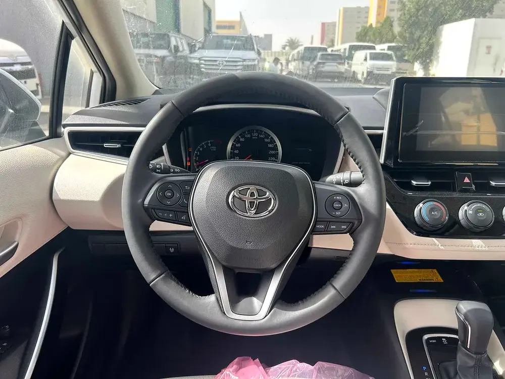 2025 TOYOTA COROLLA GLI 2.0L GCC BRAND NEW 0KM - Image 6