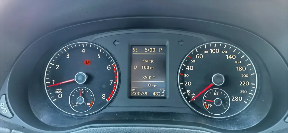 Volkswagen Passat SEL 2014 GCC Specs - Image 18