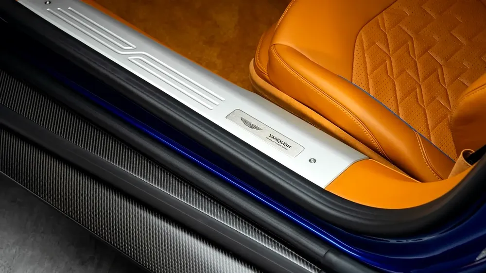Aston Martin Vanquish - 2026 - GCC Specs - Under Warranty and Service Contract - Image 10