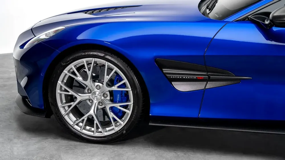 Aston Martin Vanquish - 2026 - GCC Specs - Under Warranty and Service Contract - Image 4