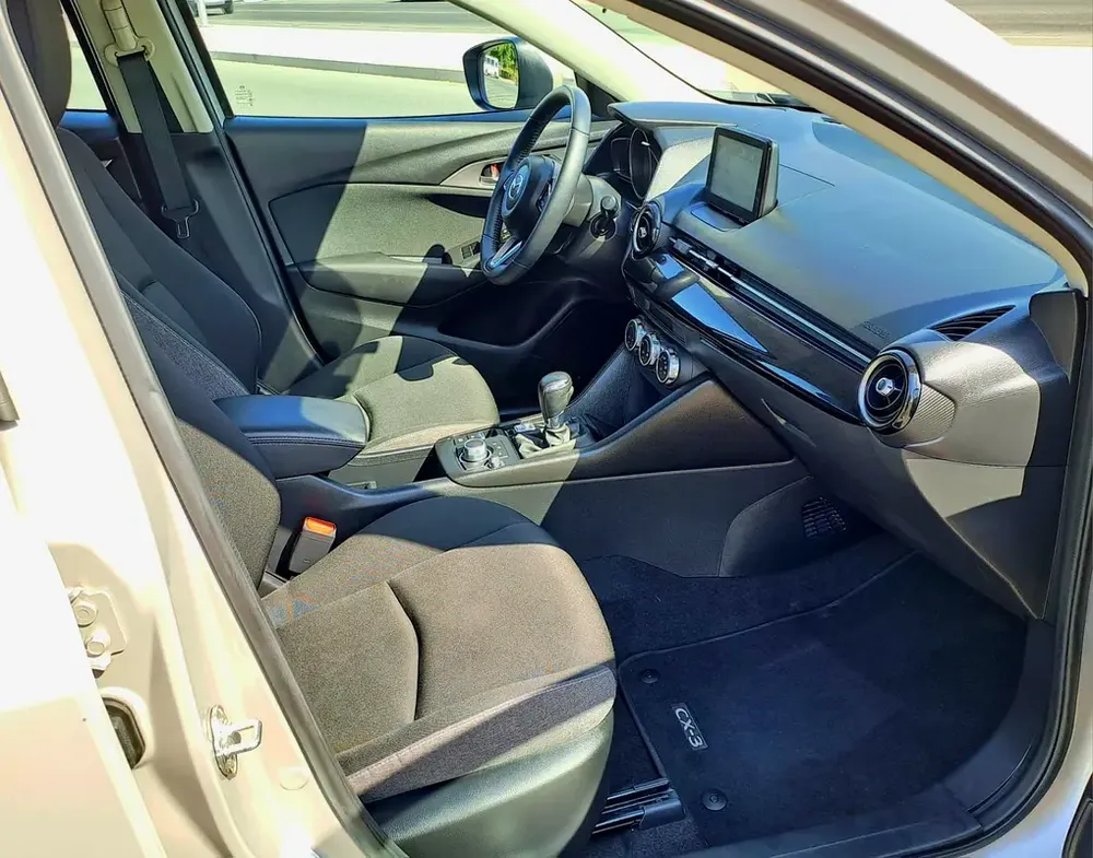 758/-MONTHLY MAZDA CX-3 2024 2.0L GCC ACCIDENT FREE - Image 11