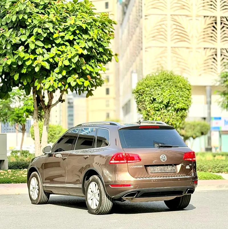 Volkswagen Touareg Highline 2014 | GCC Specs | Pristine Condition - Image 7