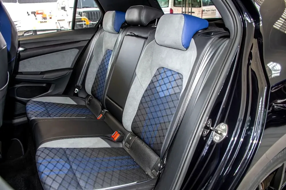Volkswagen Golf R 2022 GCC specs - Image 19