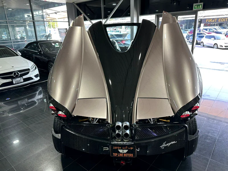 Pagani Huayra, 1 out of 100,Brand New Tyres , Full Service History ,GCC - Image 11