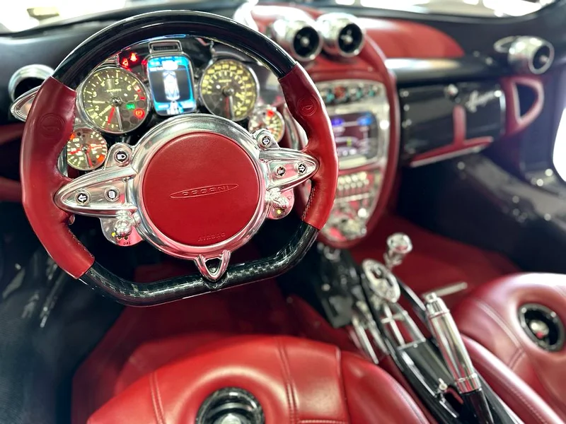 Pagani Huayra, 1 out of 100,Brand New Tyres , Full Service History ,GCC - Image 6