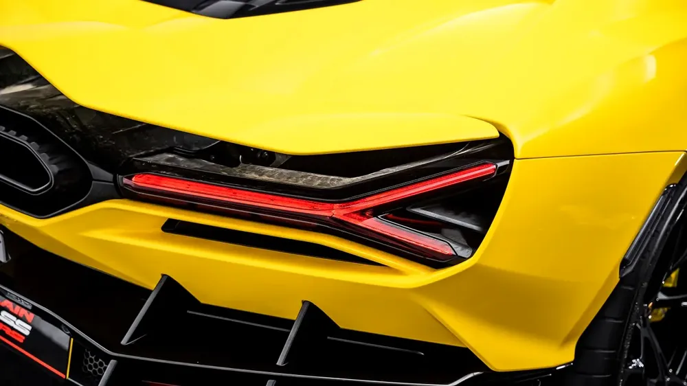 Lamborghini Revuelto 2024 - GCC - Under Warranty - Image 15