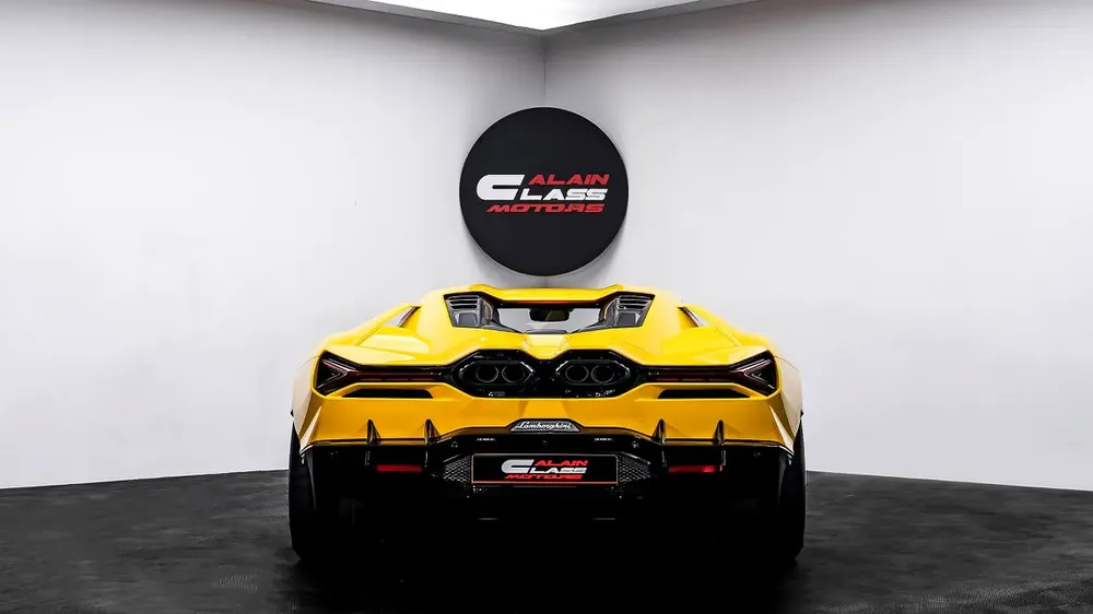 Lamborghini Revuelto 2024 - GCC - Under Warranty - Image 16