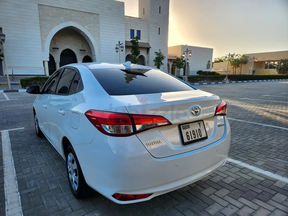 From Al Futtaim no accdent  one owner - Image 4