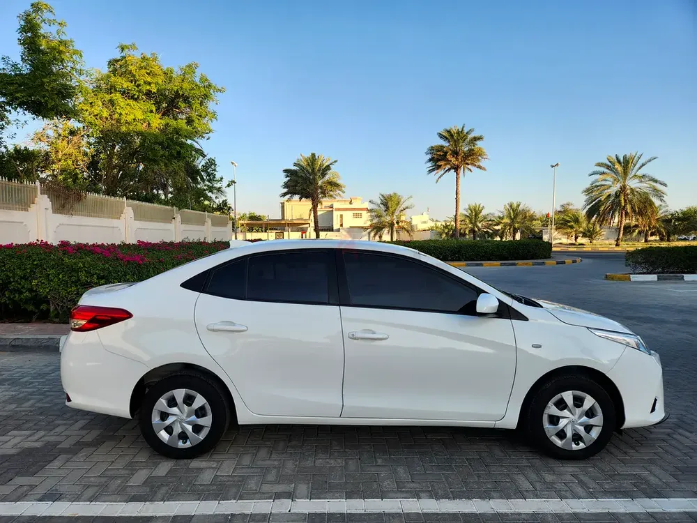 From Al Futtaim no accdent  one owner - Image 8