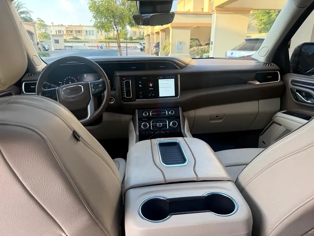 GMC Yukon Denali 2023 | GCC Specs | Low Mileage | Fully Loaded - Image 4