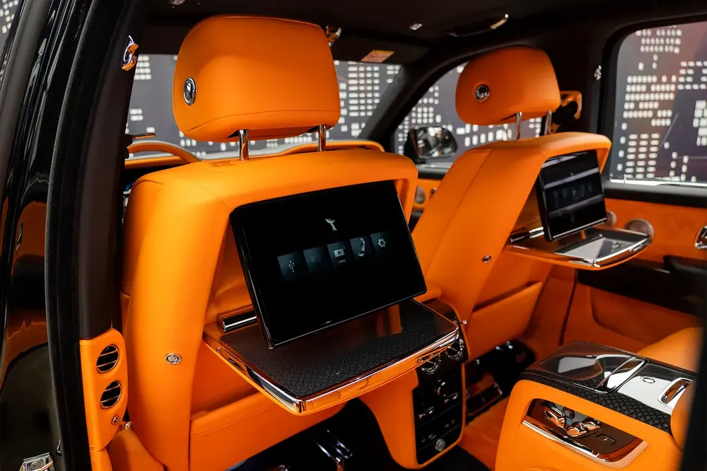 ROLLS ROYCE | CULLINAN BLACK BADGE | GCC SPECS | DEALER WARRANTY + SERVICE CONTRACT - Image 14