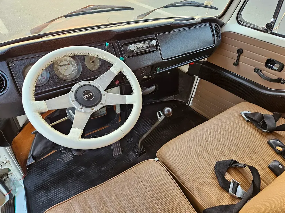 VOLKSWAGEN TYPE 2 1971 JAPAN IMPORTED - Image 10