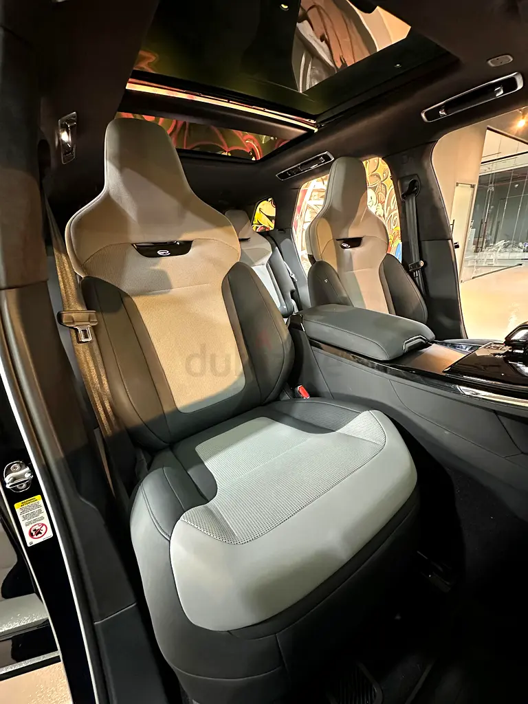 2025 Range Rover Sport SV Edition 2 | Full Carbon | Clean Title | Canadian Spec | Like New - Image 14