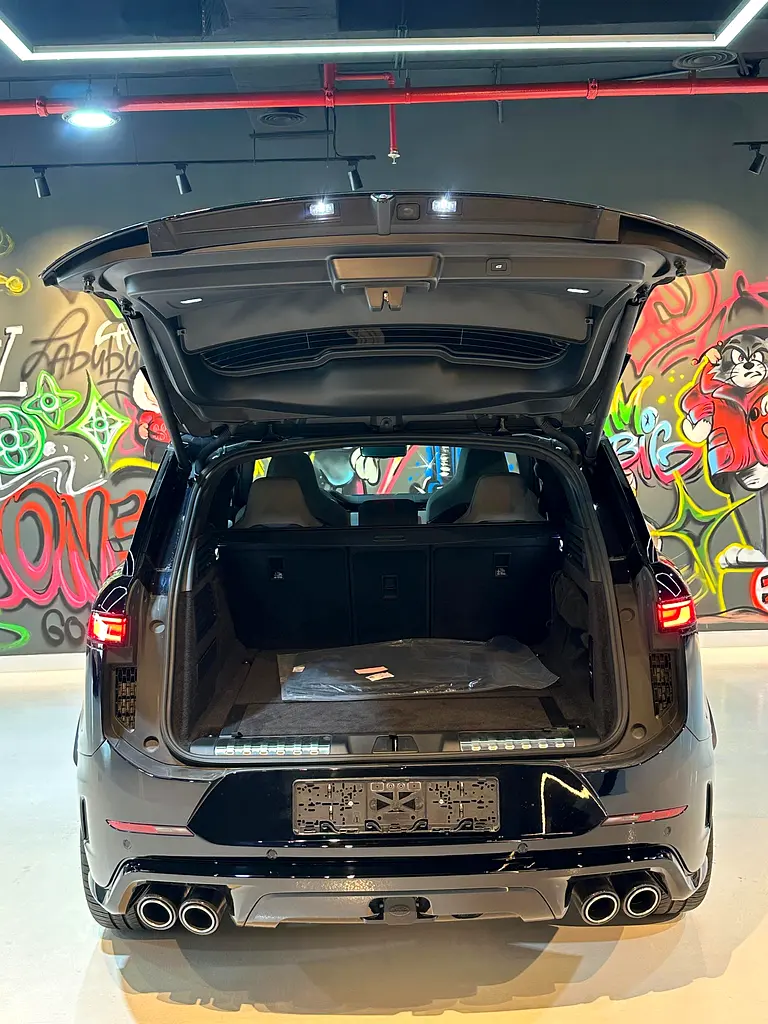 2025 Range Rover Sport SV Edition 2 | Full Carbon | Clean Title | Canadian Spec | Like New - Image 8