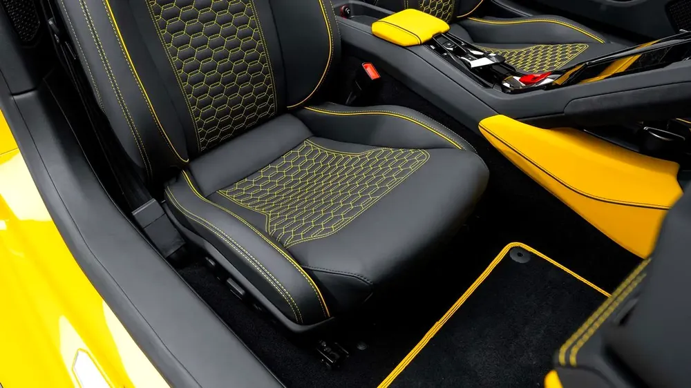 Lamborghini Huracan EVO Spyder RWD - 2023 - Korean Specs - Image 16