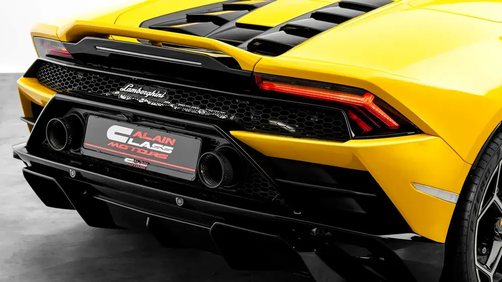 Lamborghini Huracan EVO Spyder RWD - 2023 - Korean Specs - Image 19