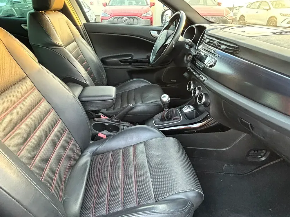 ALFA RIMIO GIULIETTA TURBO F6 MANUAL FRESH JAPAN IMPORTED - Image 13