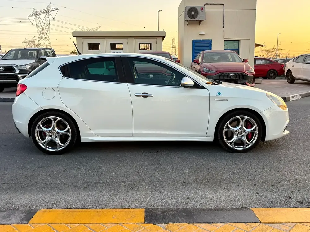 ALFA RIMIO GIULIETTA TURBO F6 MANUAL FRESH JAPAN IMPORTED - Image 9