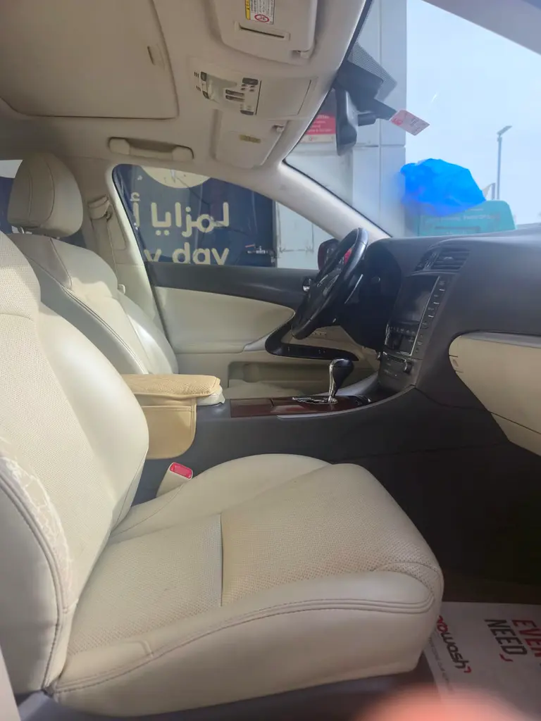 Lexus IS 300 * Immaculate Condition 2013 * - Image 8