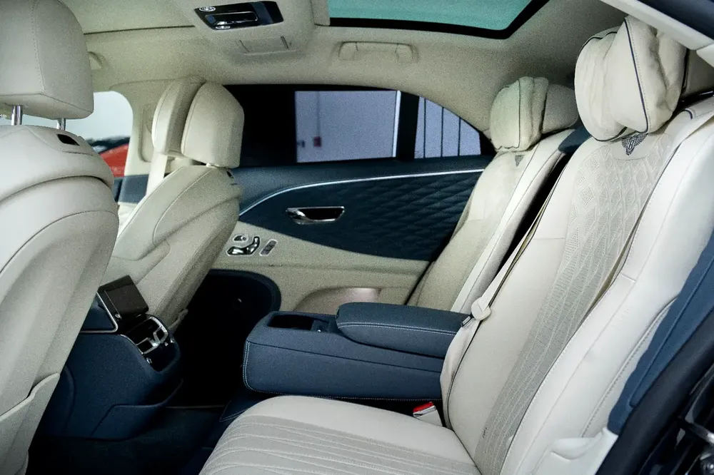 2022 Bentley Flying Spur | Japanese Specs | Pristine Condition - Image 9