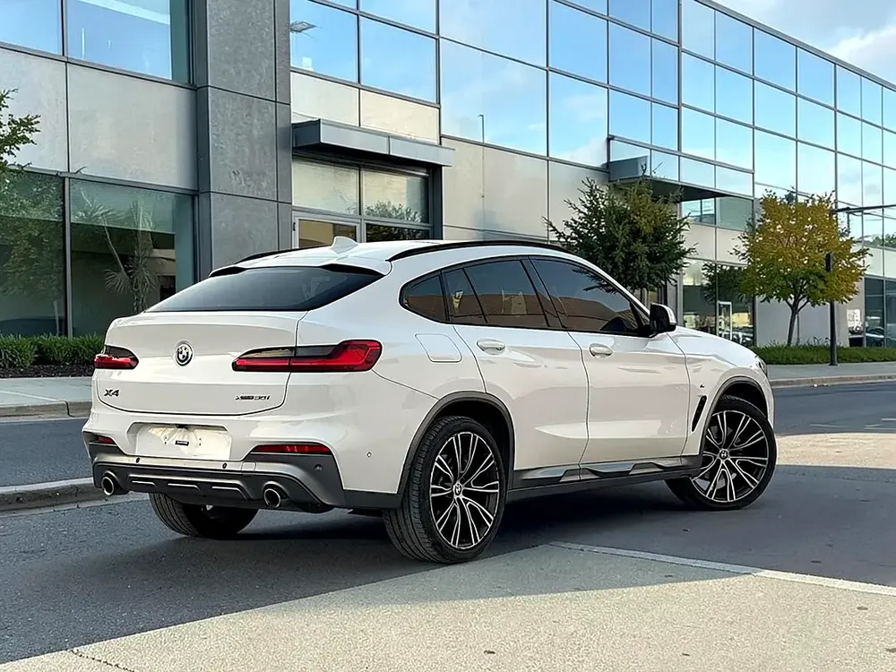 AED 1586 P.M | BMW X4 xDrive30i M Sport 2019 GCC Specs - Image 4