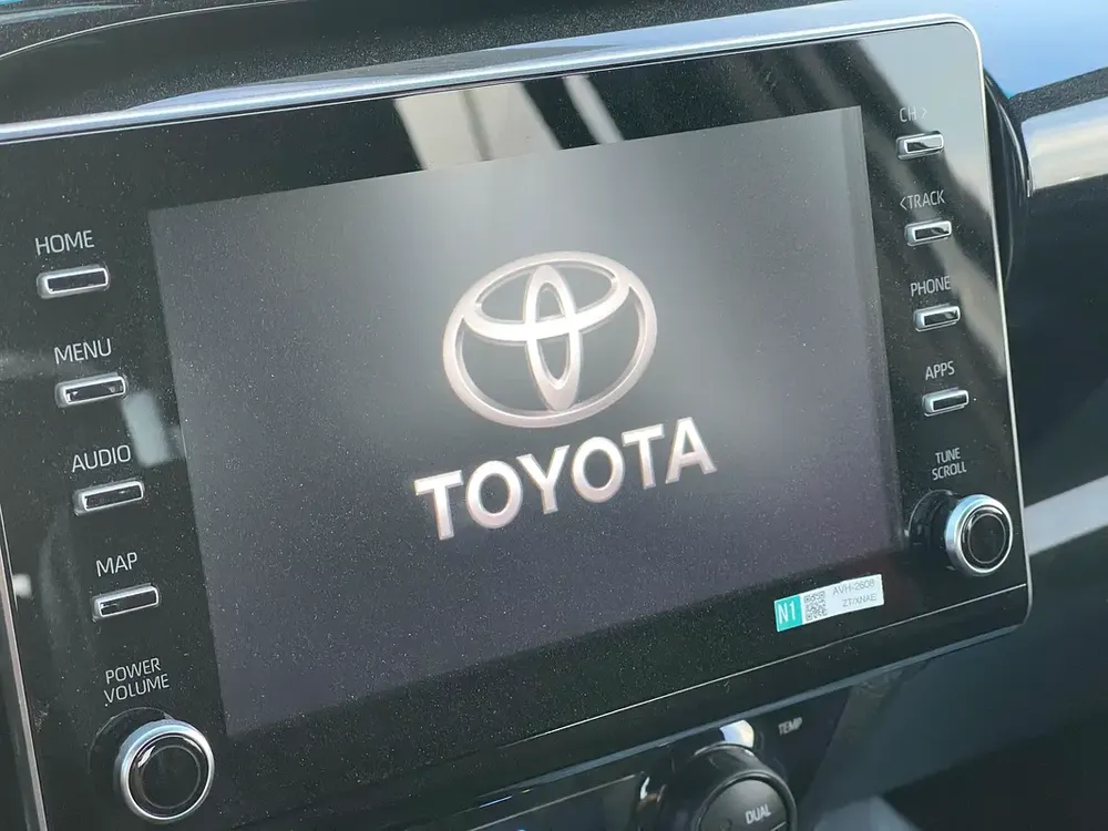 2026 Toyota Hilux GR Sport petrol - GCC S - Image 20
