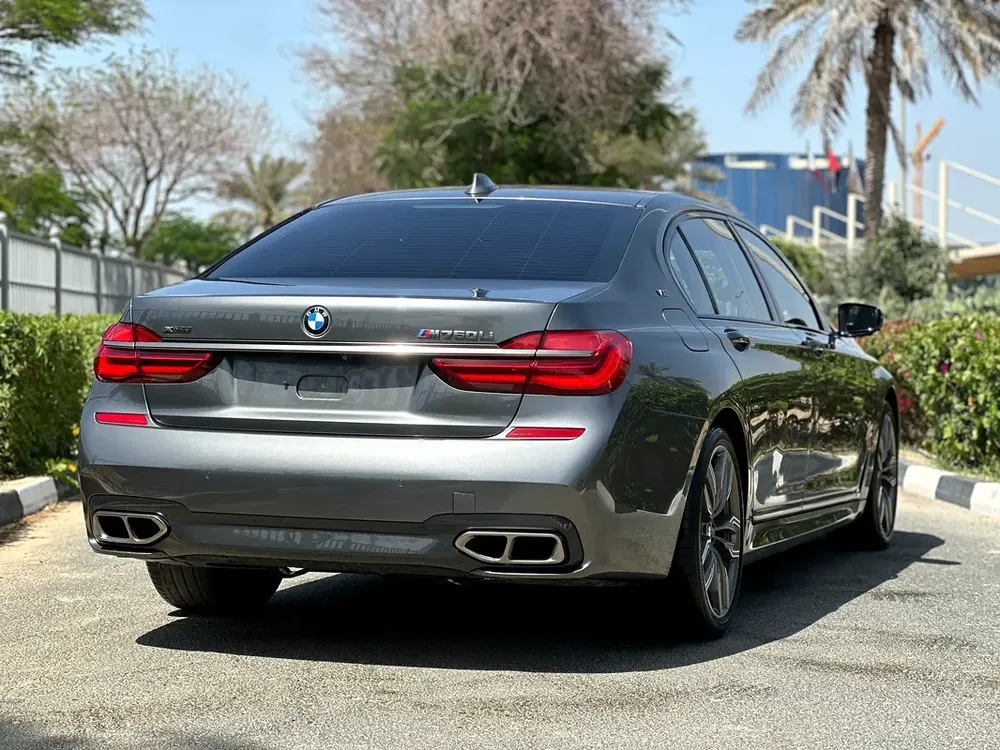 BMW 760Li xDrive M Sport 2018 (GCC – Low Mileage – M Sport Package – Excellent Condition) - Image 9