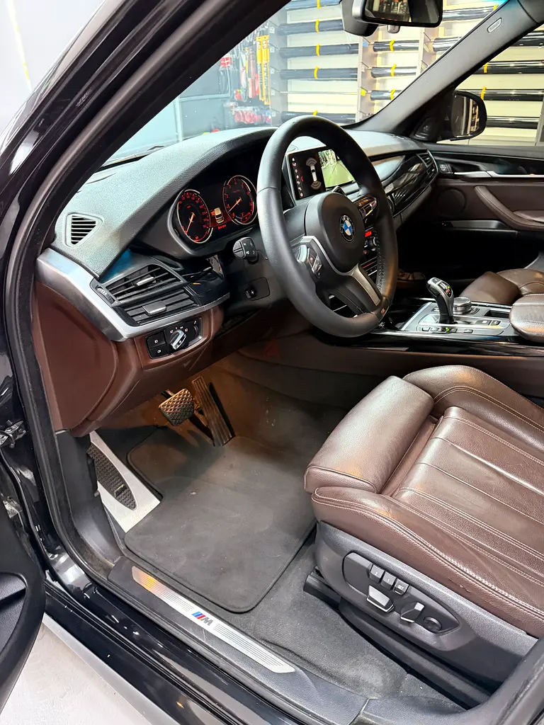 BMW X5 xDrive35i M Sport 2018 | GCC Specs | Pristine Condition - Image 20