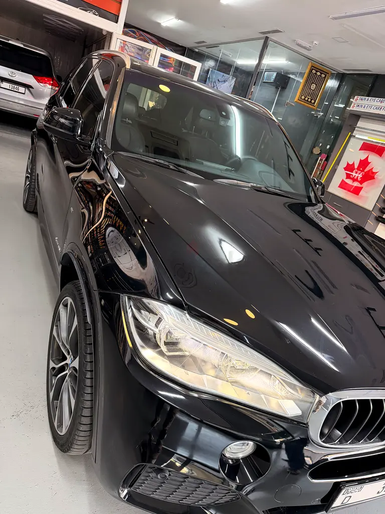 BMW X5 xDrive35i M Sport 2018 | GCC Specs | Pristine Condition - Image 8