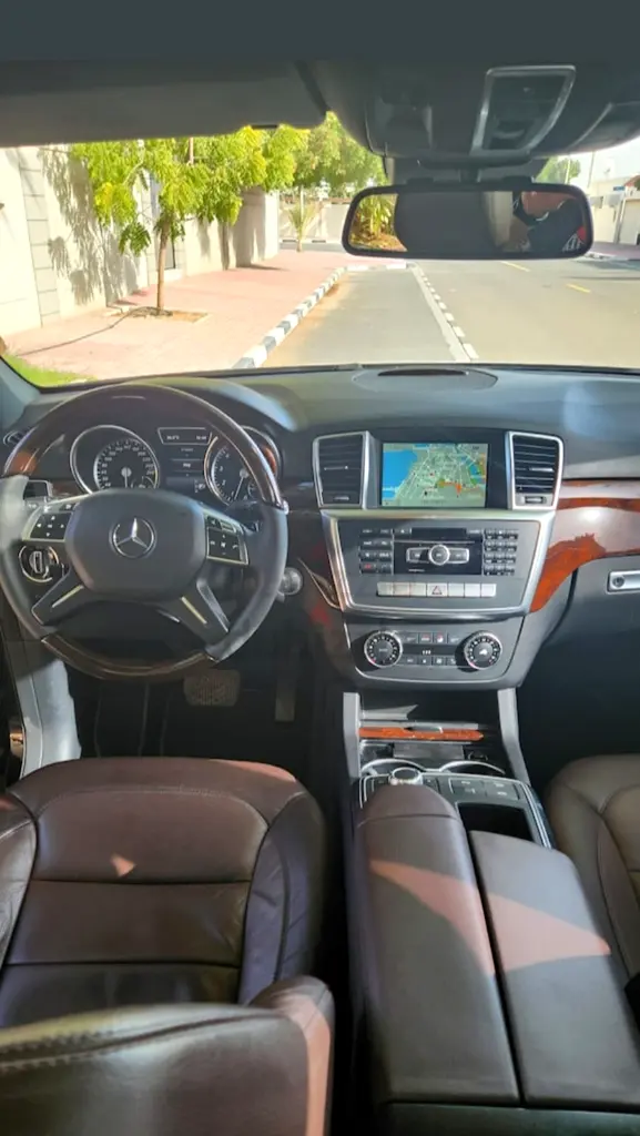 2014 Mercedes-Benz M-Class ML 350 AMG 4MATIC | GCC Specs - Image 9