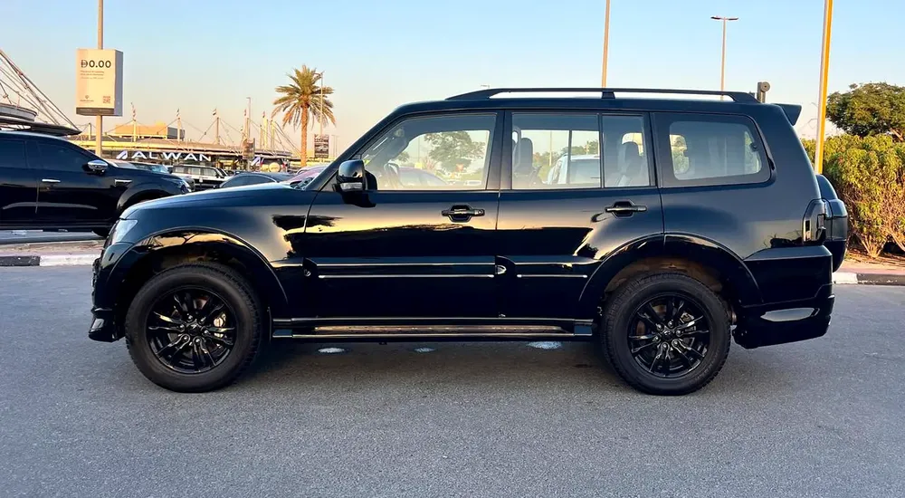 MITSUBISHI PAJERO SIGNATUE 2020 GCC - Image 6