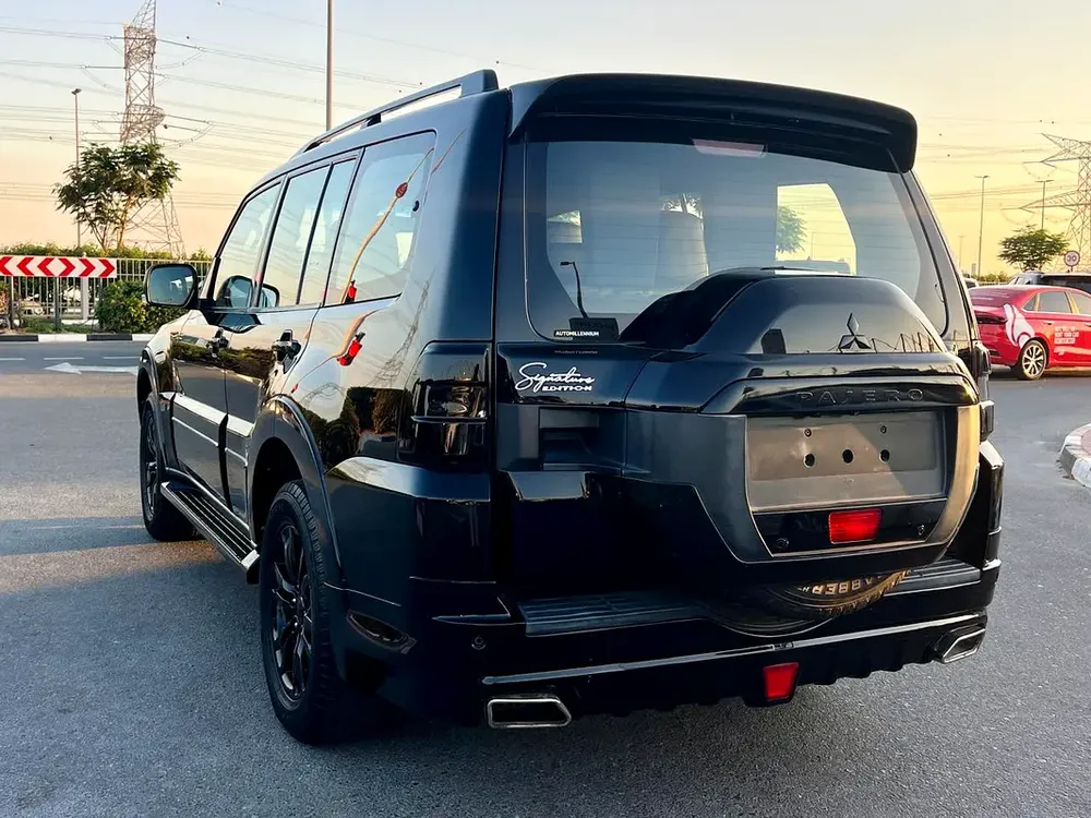 MITSUBISHI PAJERO SIGNATUE 2020 GCC - Image 7