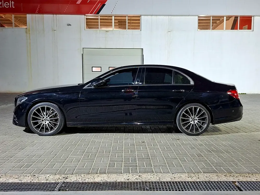 AED 1672/month | 2020 Mercedes-Benz E-Class E 300 | GCC Specs | Ref#431467 - Image 4