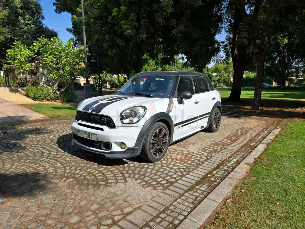 MINI Countryman John Cooper Works excellent condition low mileage - Image 9