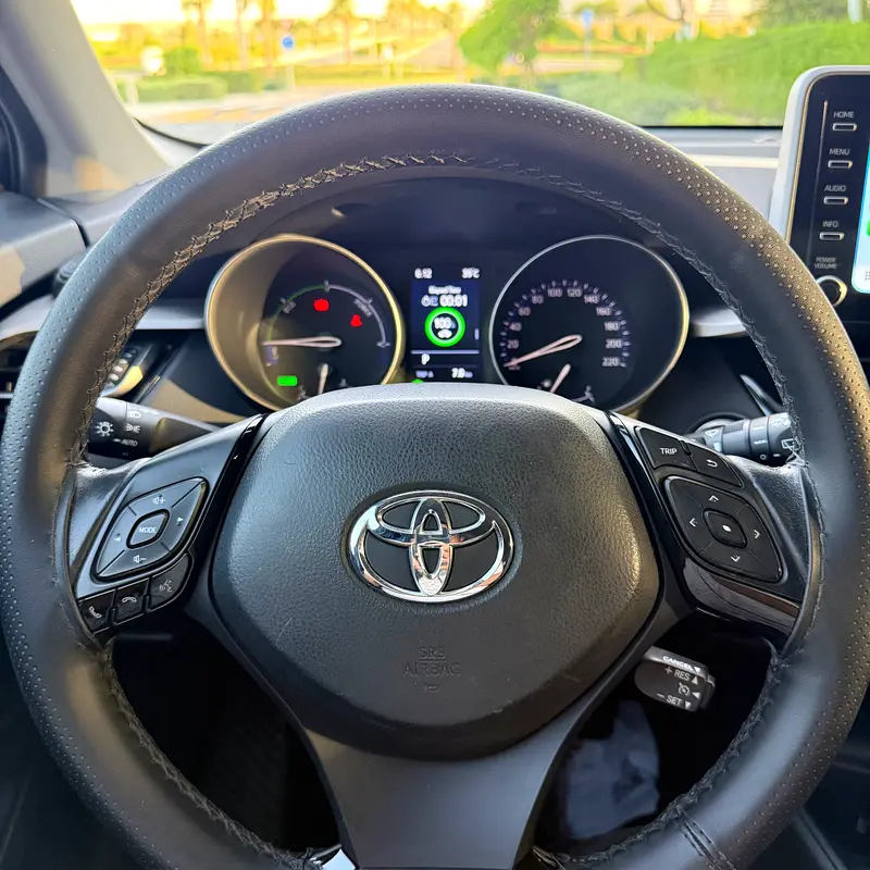 Toyota C-HR VX 2022 GCC Specs - Excellent Condition - Image 18