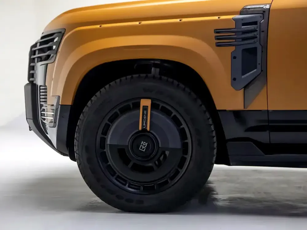 2025 | Land Rover | Defender | 110 HSE P400 Falcon Apex Series 1 of 28 | GCC Spec | With Warranty SC - Image 20