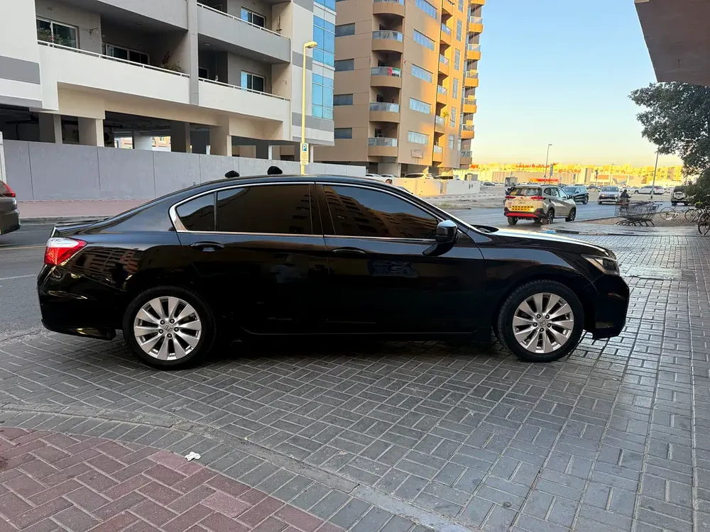 Honda Accord Limited 2015 GCC Specs - Image 4