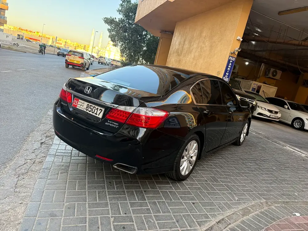 Honda Accord Limited 2015 GCC Specs - Image 5