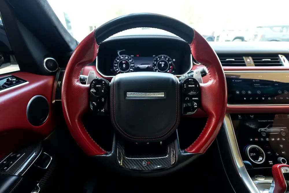 Range Rover Sport SVR 2020 GCC | Warranty | Flexible D.P. - Image 14