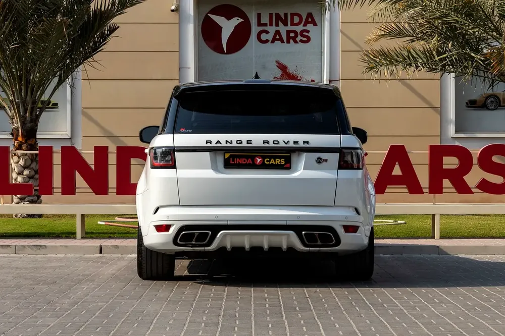 Range Rover Sport SVR 2020 GCC | Warranty | Flexible D.P. - Image 5