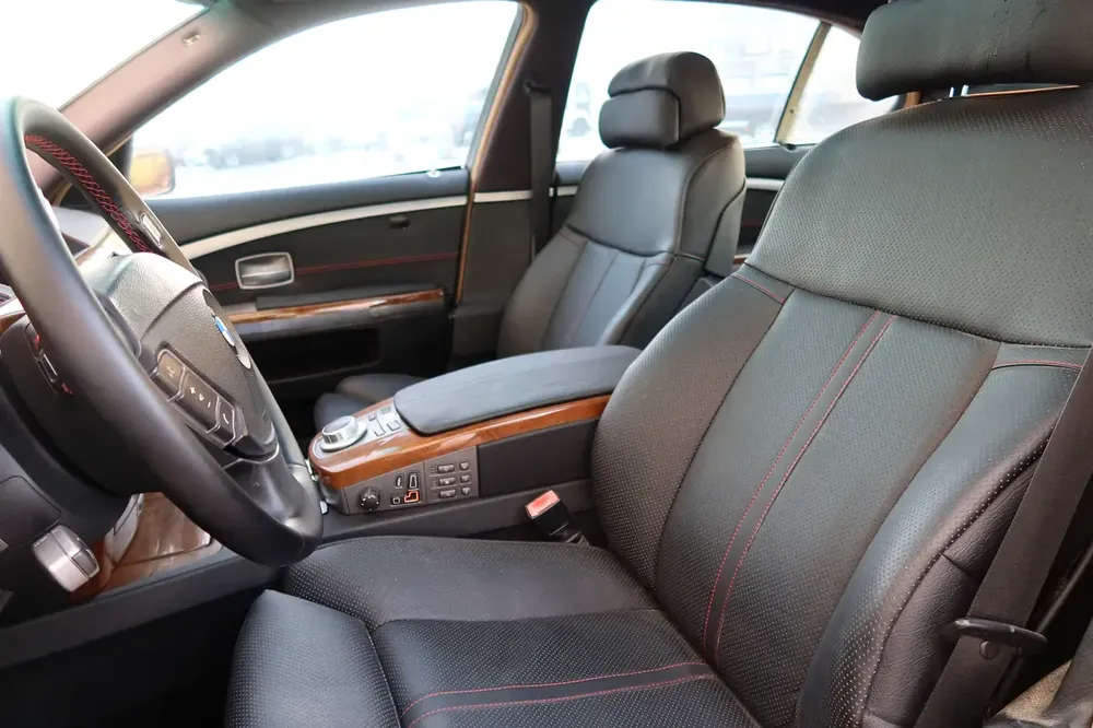 BMW 7-Series 740i 2007 | GCC Specs | Luxury Sedan - Image 12