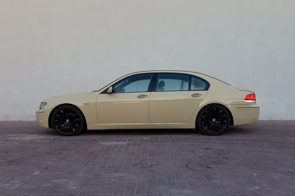 BMW 7-Series 740i 2007 | GCC Specs | Luxury Sedan - Image 8