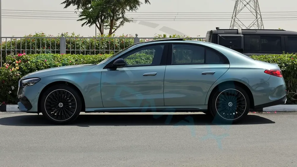 ( Eid al-Adha Offer ) 2026 Mercedes-Benz E 300 AMG EQ Boost 2.0T RWD GCC 0Km With 2 Years Warranty - Image 20
