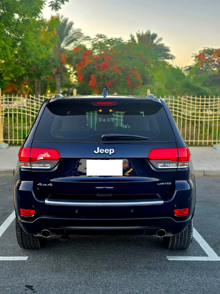 Jeep Grand Cherokee Limited 2015 GCC Specs fully agency maintained - Image 6