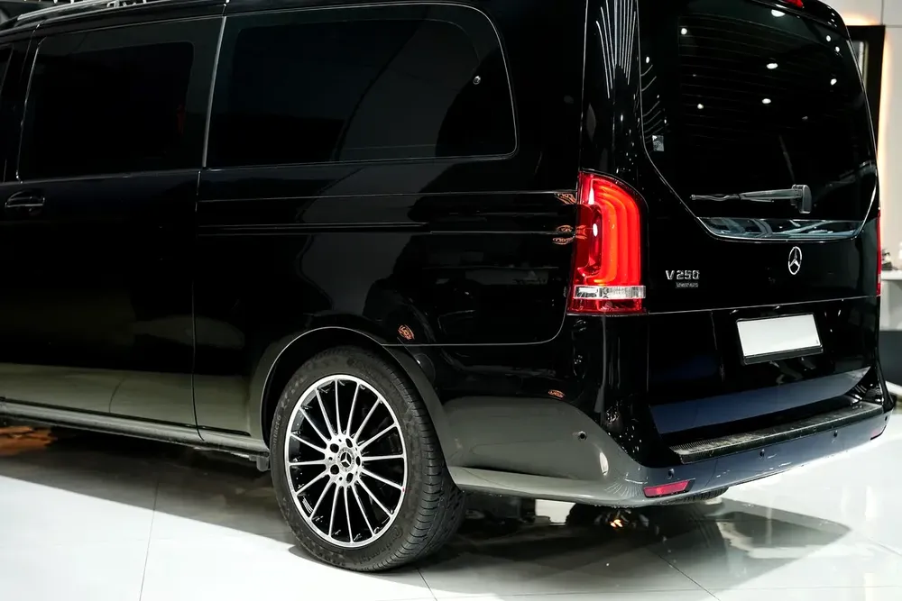 Mercedes-Benz V-Class V 250, 2020, GCC Specs - Image 15