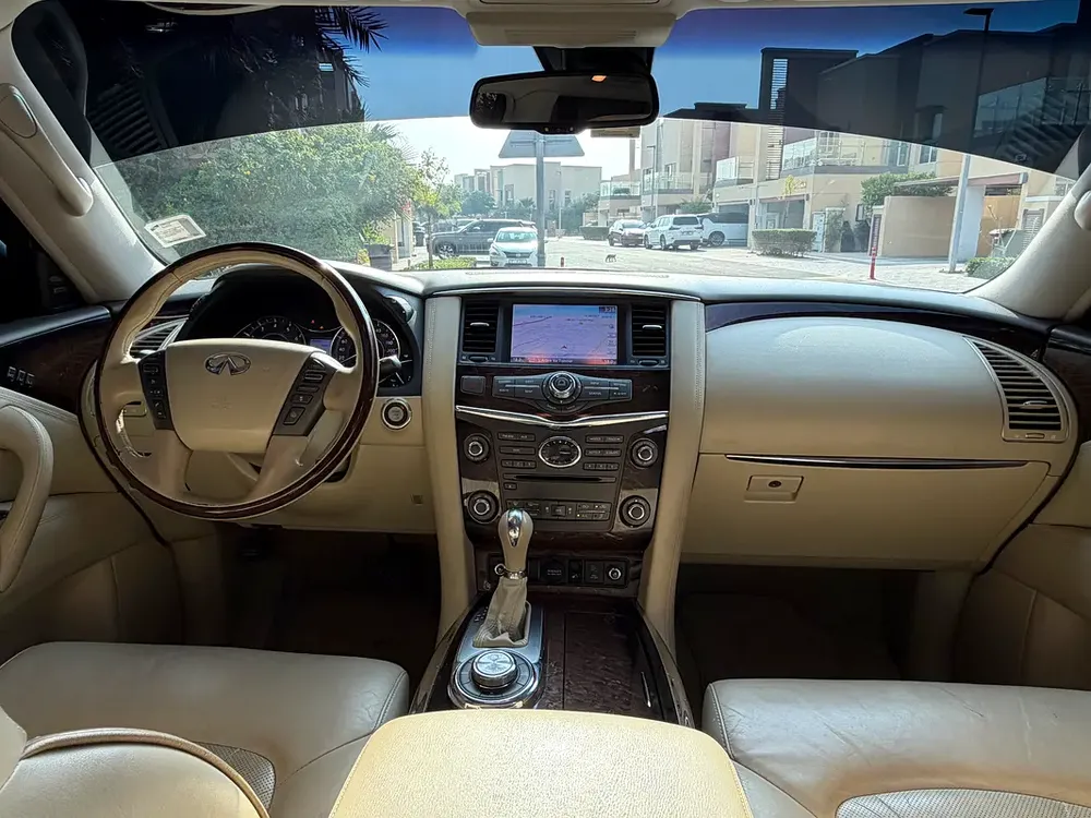 Infiniti QX80 // FULL SERVICE HISTORY UP TODAY IN AGENCY // GCC ((FAMILY CAR)). - Image 12