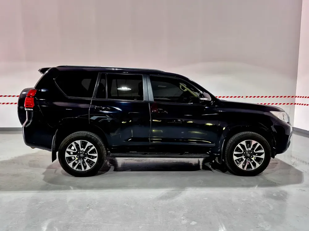 AED 2204/month | 2022 Toyota Prado  | GCC Specs | Ref#475595 - Image 4