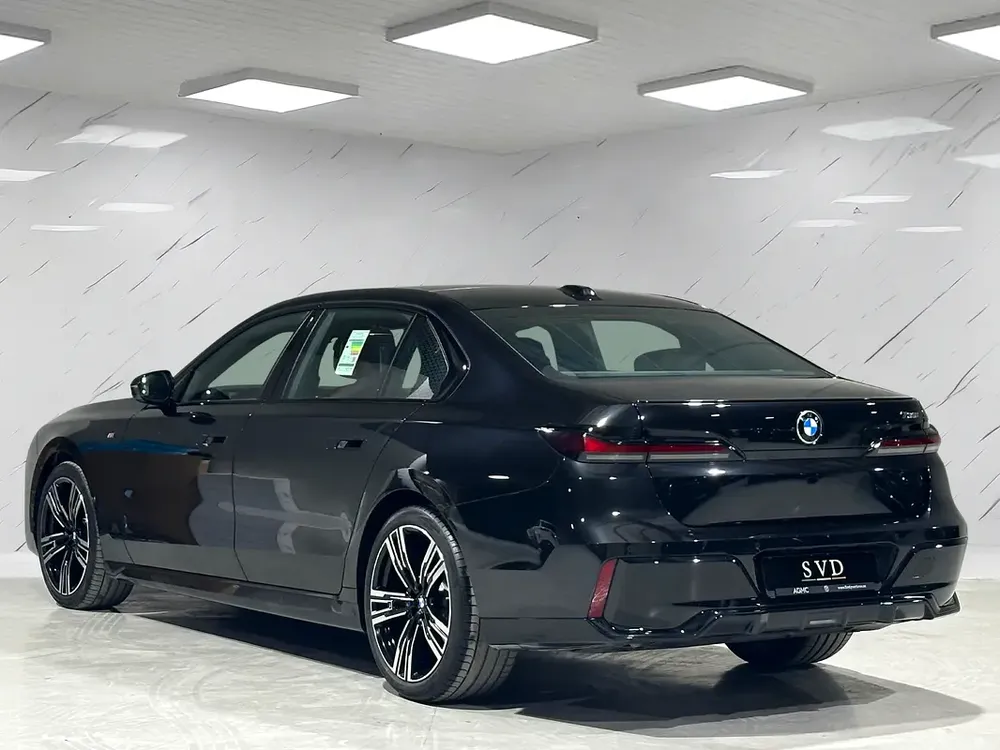 M-SPORT PRO -- BMW WARRANTY  SERVICE -- 735i - Image 7