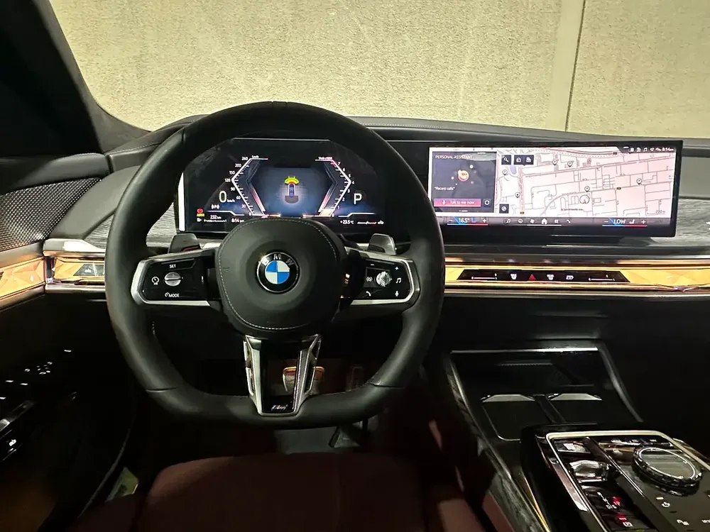 M-SPORT PRO -- BMW WARRANTY  SERVICE -- 735i - Image 9